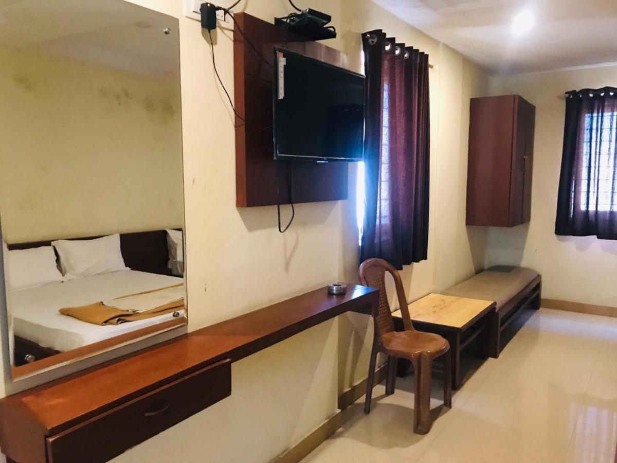 Staymaker Bright Palace Residency Shimoga Eksteriør billede