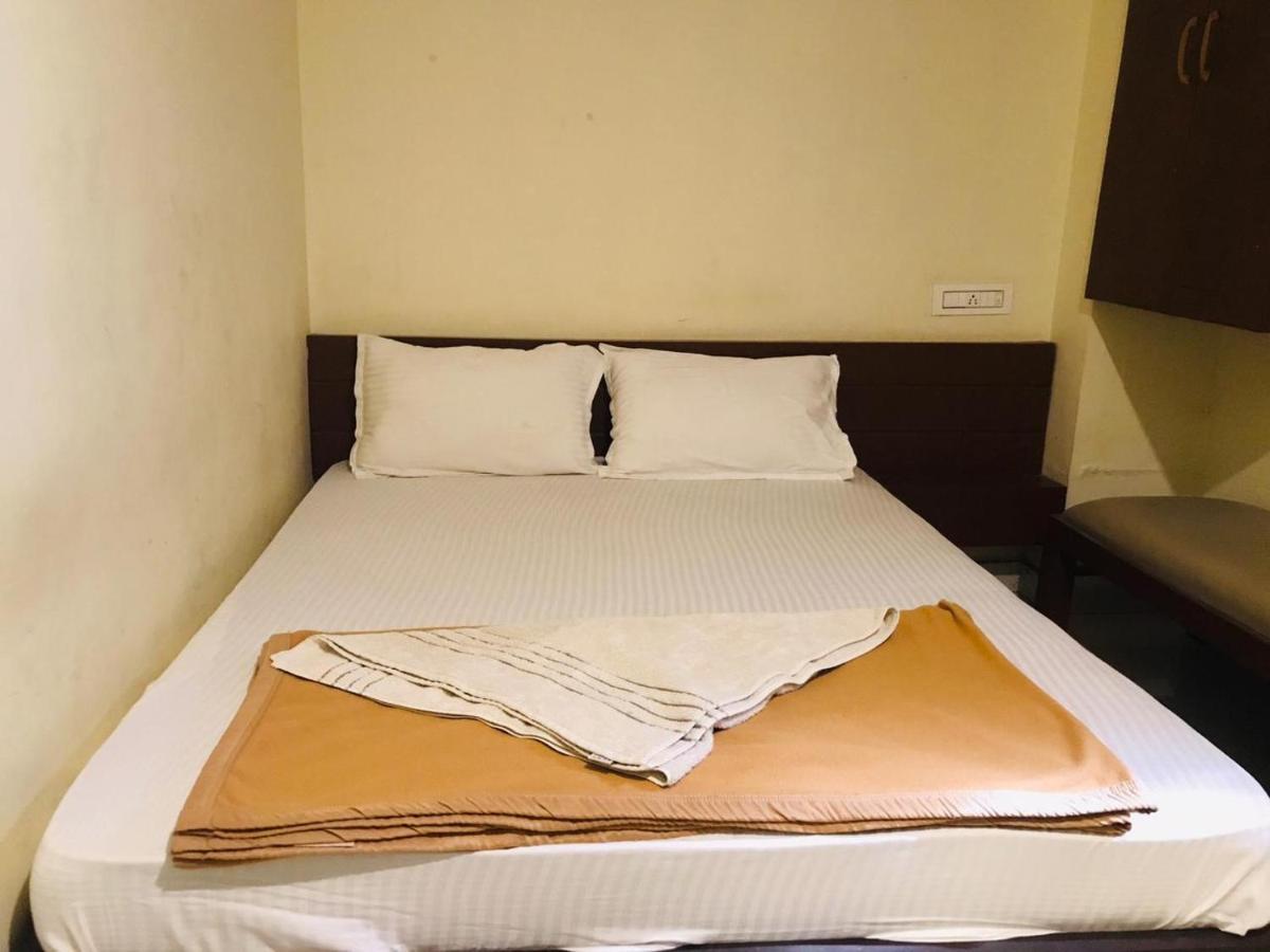Staymaker Bright Palace Residency Shimoga Eksteriør billede