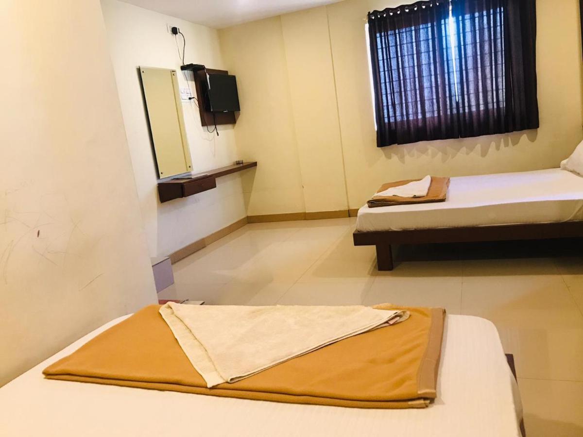 Staymaker Bright Palace Residency Shimoga Eksteriør billede