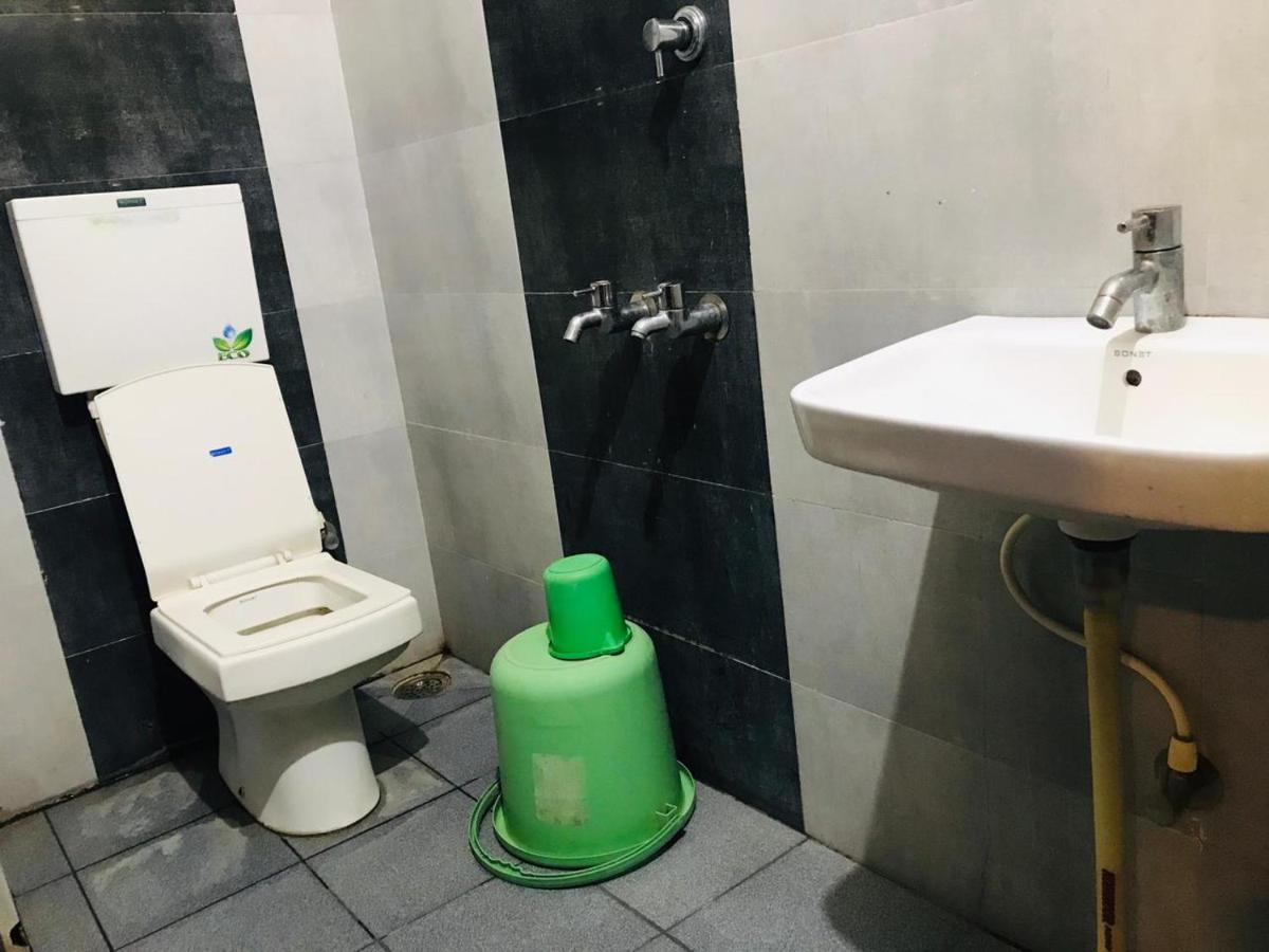 Staymaker Bright Palace Residency Shimoga Eksteriør billede